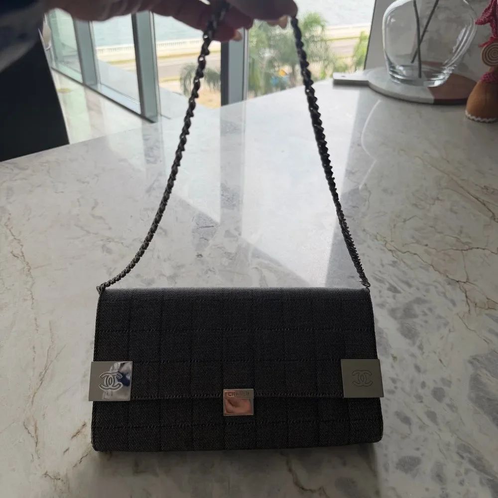 Chanel Chocolate Bar Chain Flap Shoulder/ Clutch Bag - Picture 14 of 15